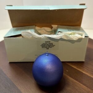 PartyLite Holiday Spices 3” Ball Candle – Blue – Q23639 – New in Box